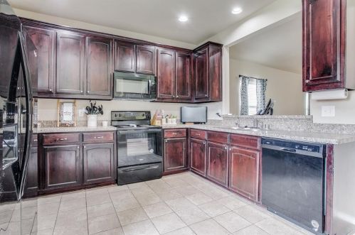 4105 Tiburon St, Fort Worth TX  76106-2609 exterior