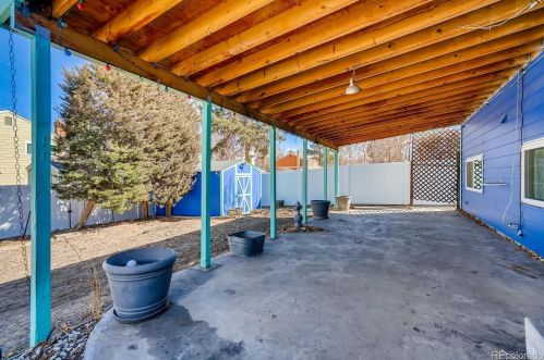 1595 Vaughn Cir, Aurora CO 80012-5316 exterior