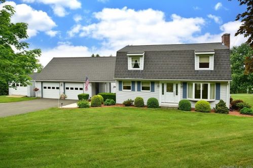 252 Jobs Hill Rd, Ellington, CT 06029-2209