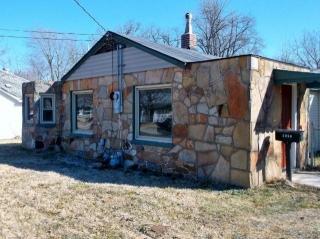 2058 Grace Ave, Springfield MO  65803-2118 exterior