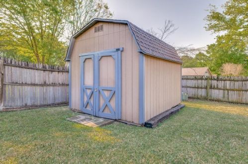 8604 Brook Ridge Dr, Fort Worth TX  76182 exterior