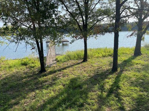 9100 Timbercreek Dr, Bonham, TX 75418-5132