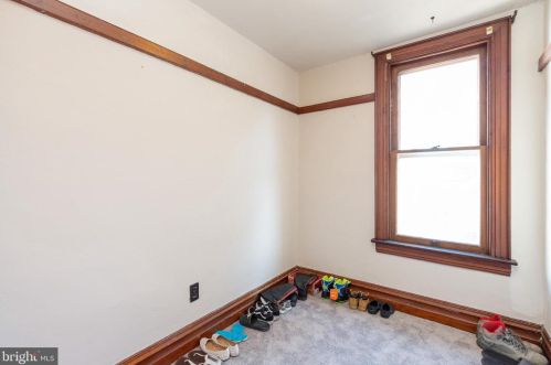 18 Middle St, Hanover PA 17331-3746 exterior