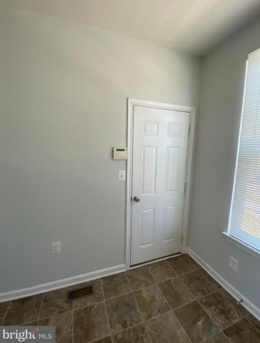 118 Un Rdg Dr, Charles Town WV 25414-4937 exterior