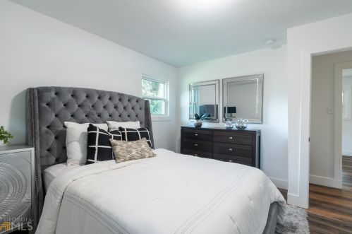 2892 Humphries Dr, Atlanta GA  30354-2434 exterior
