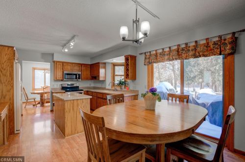 5869 Fernwood St, Saint Paul MN  55126-8405 exterior
