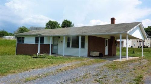 1114 Moore St, Harrisonburg, VA 22802-4812