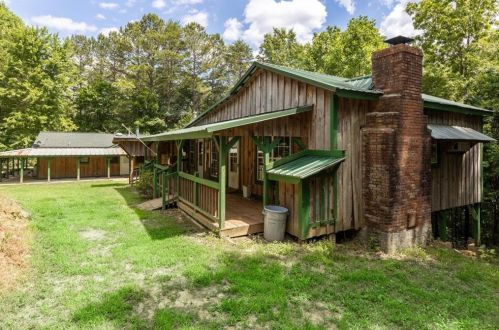 784 Johnson Mountain Rd, Rydal, GA 30171-1318