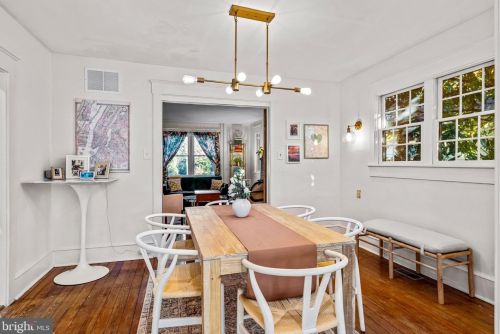 24 Evergreen Ln, Tavistock NJ  08033-1202 exterior