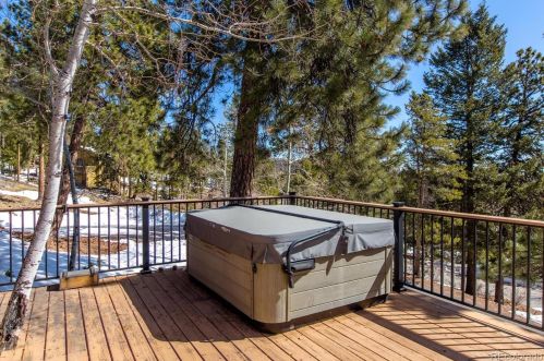 34838 Forest Estates Rd, Lakewood CO 80439 exterior