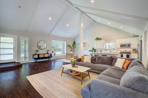 3249 Chapel Downs Dr, Dallas TX  75229-5836 exterior