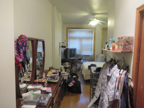 4411 Prairie Ave, Chicago, IL 60653-3207