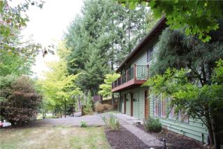 104 Mcmenomy Dr, Kelso, WA 98626-9640