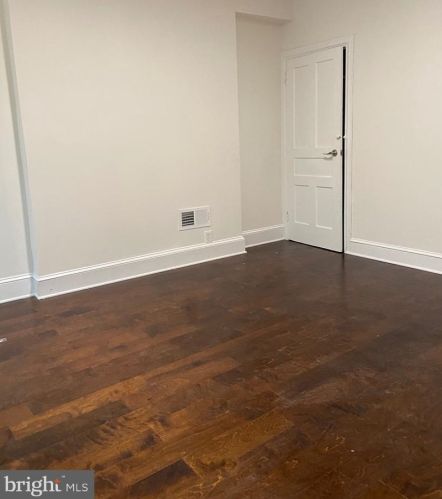 613 Front St, Camden NJ  08102-2129 exterior