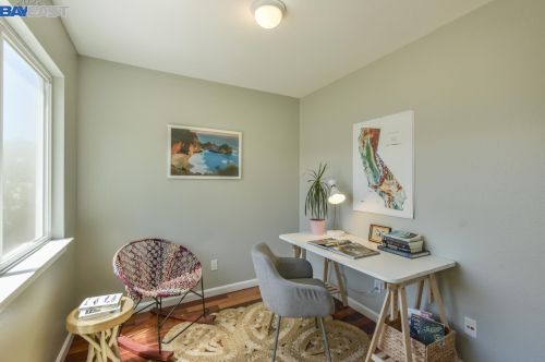 285 Stoakes Ave, San Leandro CA 94577-1735 exterior