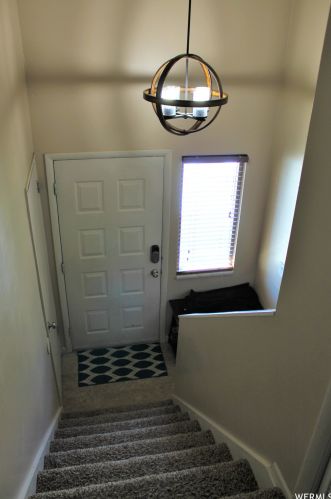 5468 Lilac Ave, Taylorsville, UT 84081-3884