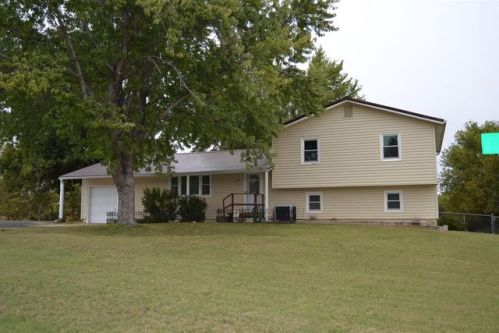 1961 2670 Ln, Chapman, KS 67431-8812