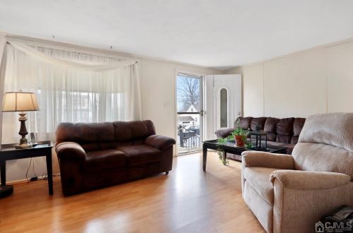 50 Roosevelt Blvd, Edison, NJ 08837-2610