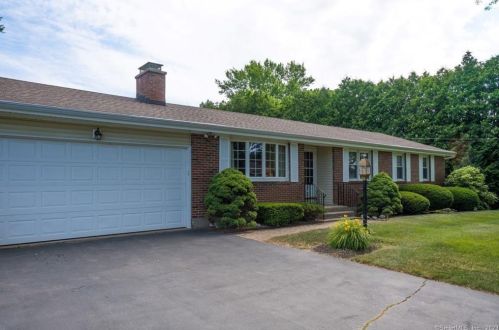80 Chapel Rd, Wapping, CT 06074-4005