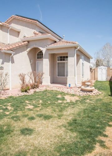 8 Tamar Ct, Pueblo, CO 81005-3510