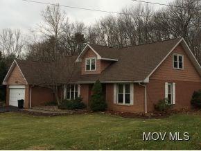1282 Lakewood Cir, New England WV  26181-8008 exterior