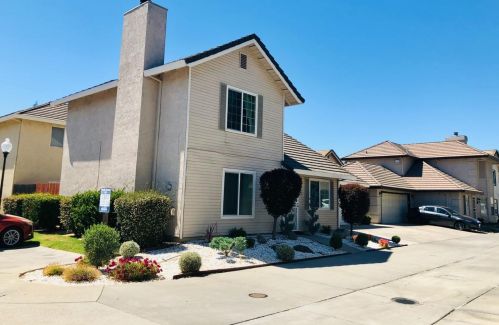 1845 Almondwood Pl, Lodi, CA 95240-8855