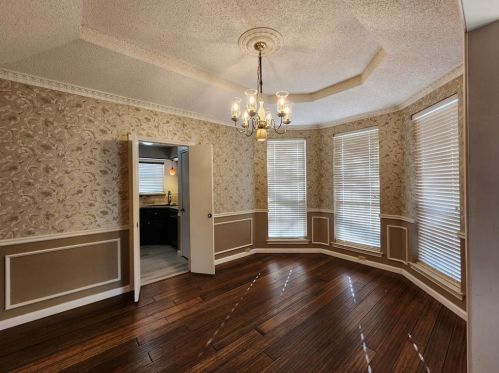 1724 Rosemeade Cir, Carrollton TX  75007-3034 exterior