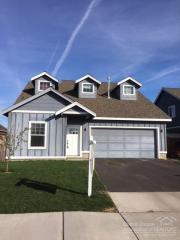 1585 Kingwood Ave, Eagle Crest, OR 97756-7752