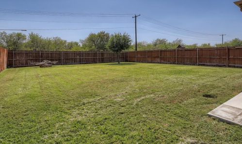 5009 Grayson Rdg Dr, Fort Worth TX  76179 exterior