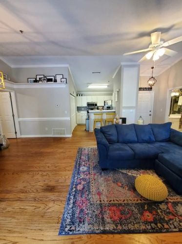 1383 Keys Crossing Dr, Atlanta GA  30319-4043 exterior