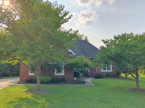 910 Knight Cir, Murfreesboro, TN 37129-5272