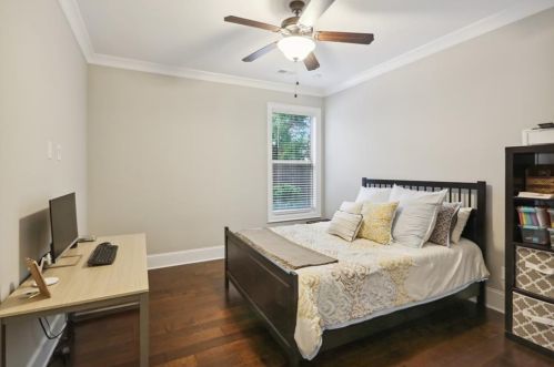 2574 Ashford Rd, Atlanta GA  30319-3204 exterior