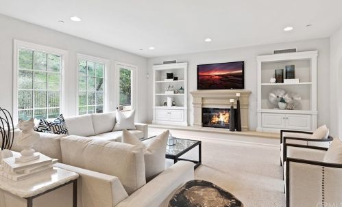 30 Blue Smt, Irvine CA  92603-0168 exterior