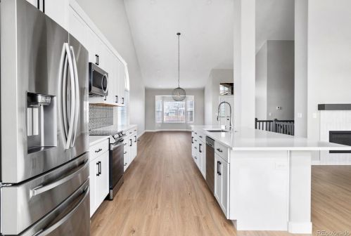 19148 Berry Dr, Denver CO  80015-5143 exterior