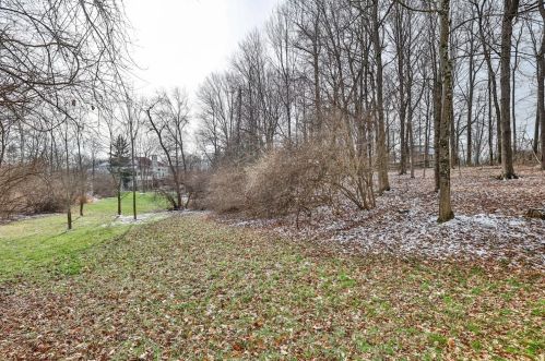 8905 Appleseed Dr, Cincinnati OH  45249-1781 exterior