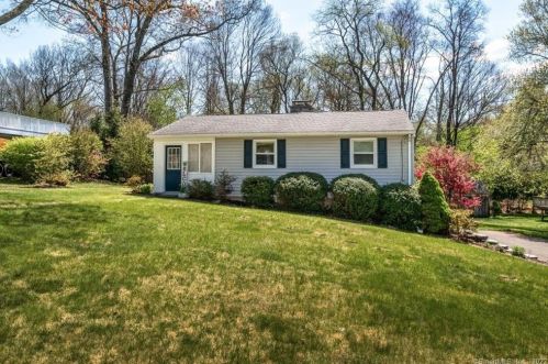 167 Bradford Dr, Cheshire, CT 06410-3522