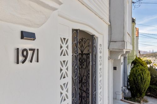 1971 21st Ave, San Francisco CA  94116-1206 exterior