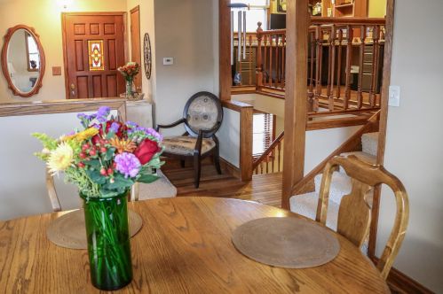 1944 Greenbrier St, Saint Paul MN  55117-2214 exterior