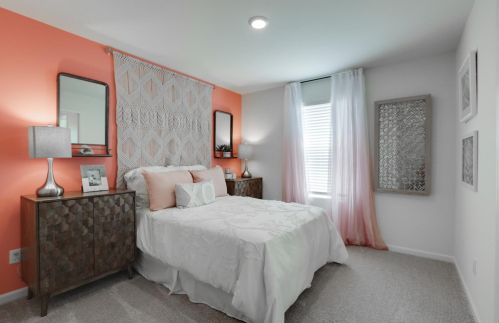 1813 Columbia Dr, Los Banos CA  93635-5371 exterior