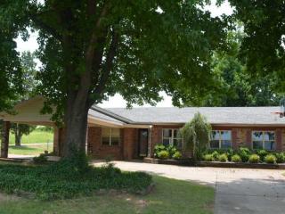 18526 Sand Plant Rd, Spiro, OK 74959-4738