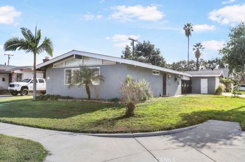 11604 Parkmead St, Whittier, CA 90670-3652
