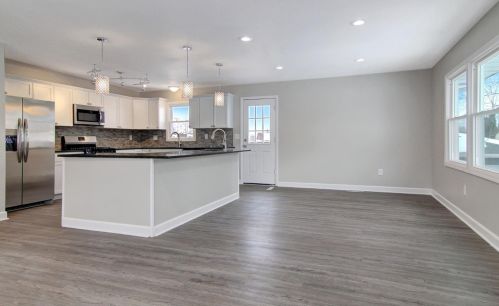 7659 Wright St, Gary, IN 46410-4224