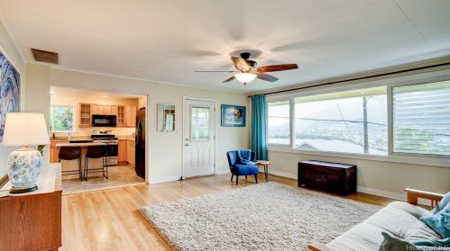 3077 Woolsey Pl, Honolulu HI  96822-1569 exterior