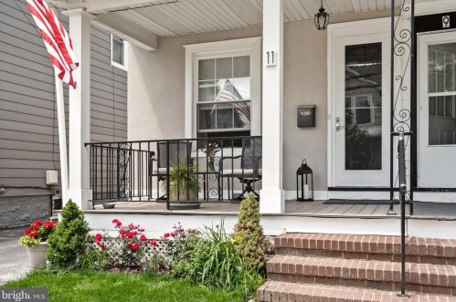 11 Francis Ave, Trenton, NJ 08629-1413