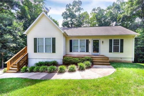 175 Northwood Dr, Elkin, NC 28621-2913