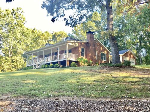 7820 Appaloosa Trl, Gainesville, GA 30506-3925