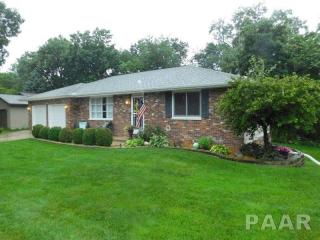 6315 Post Oak Rd, Peoria, IL 61615-2734