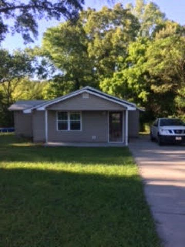 1714 Whitehouse Ct, Dalton, GA 30720-8366