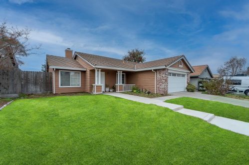 548 Buccaneer Ave, Valley Home, CA 95361-8863