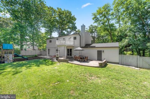 92 Berrywood Dr, Severna Park MD 21146-2001 exterior